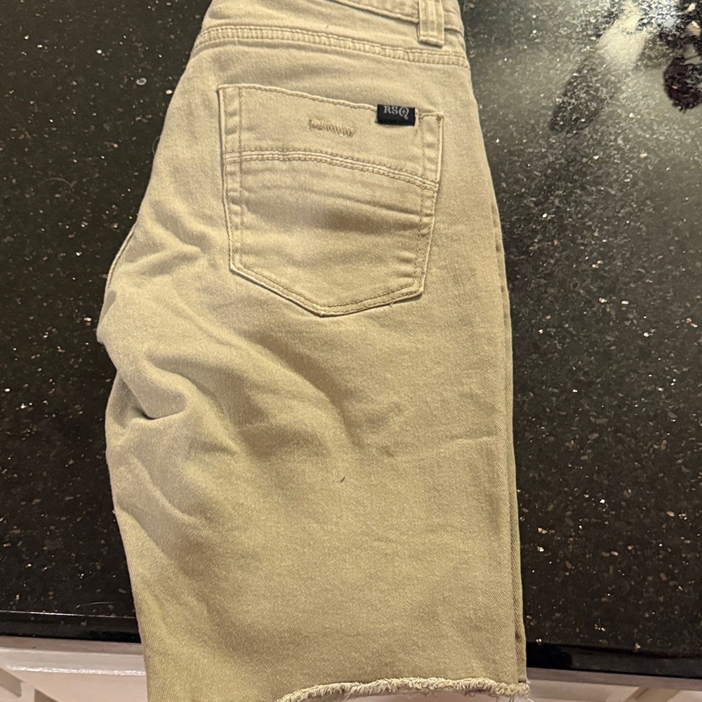 RSQ Men's Khaki Jean Shorts - Picture 4 of 5